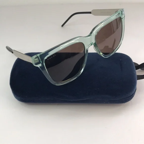 Gucci GG0976S 002 in injected material , in green rectangular/square Sunglasses - Picture 3 of 14